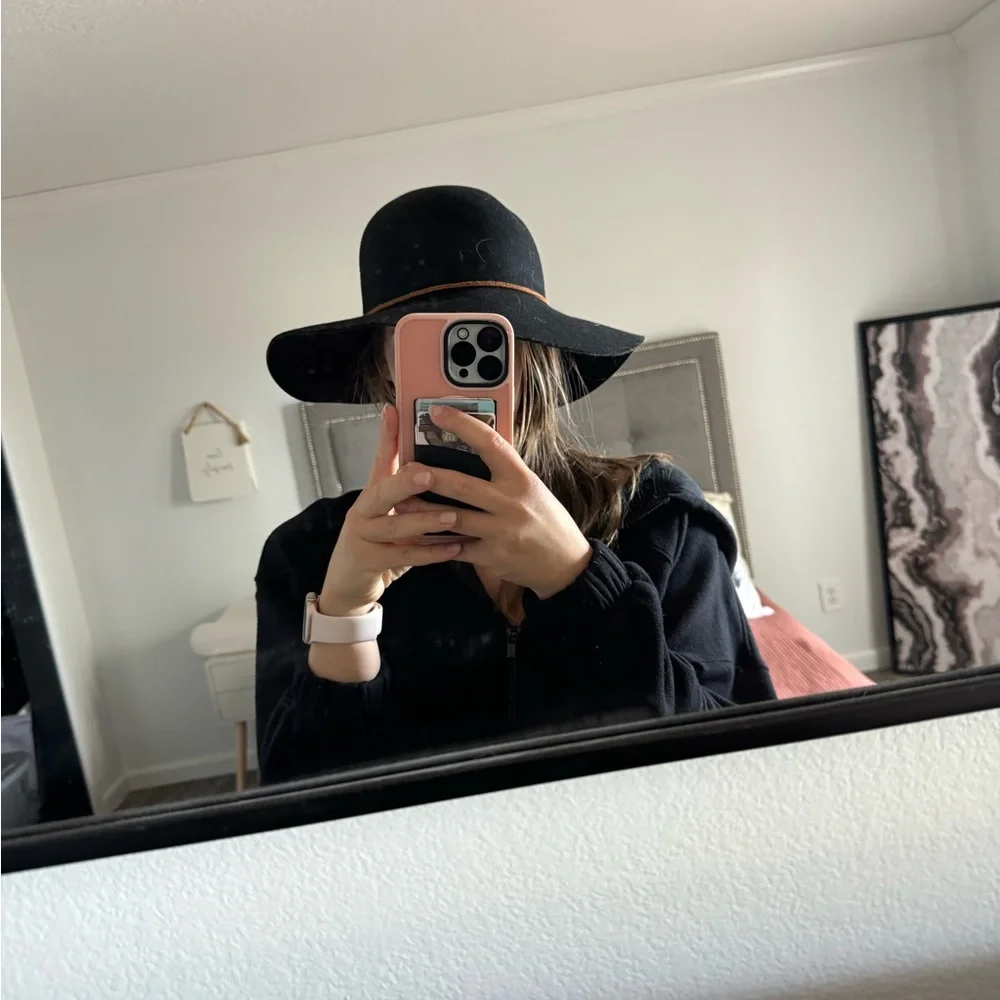 Phenix hat - Picture 3 of 4